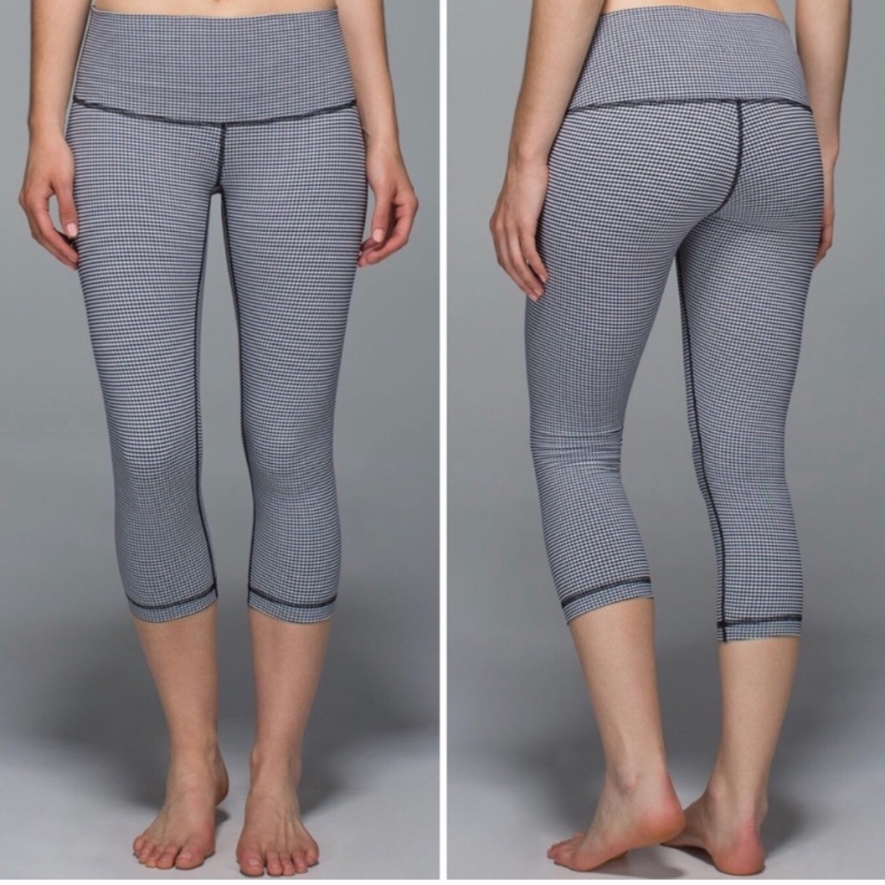 Lululemon Wunder Under Crop Roll Down Waist Gingham Plaid Black White Size 4 - Picture 1 of 7